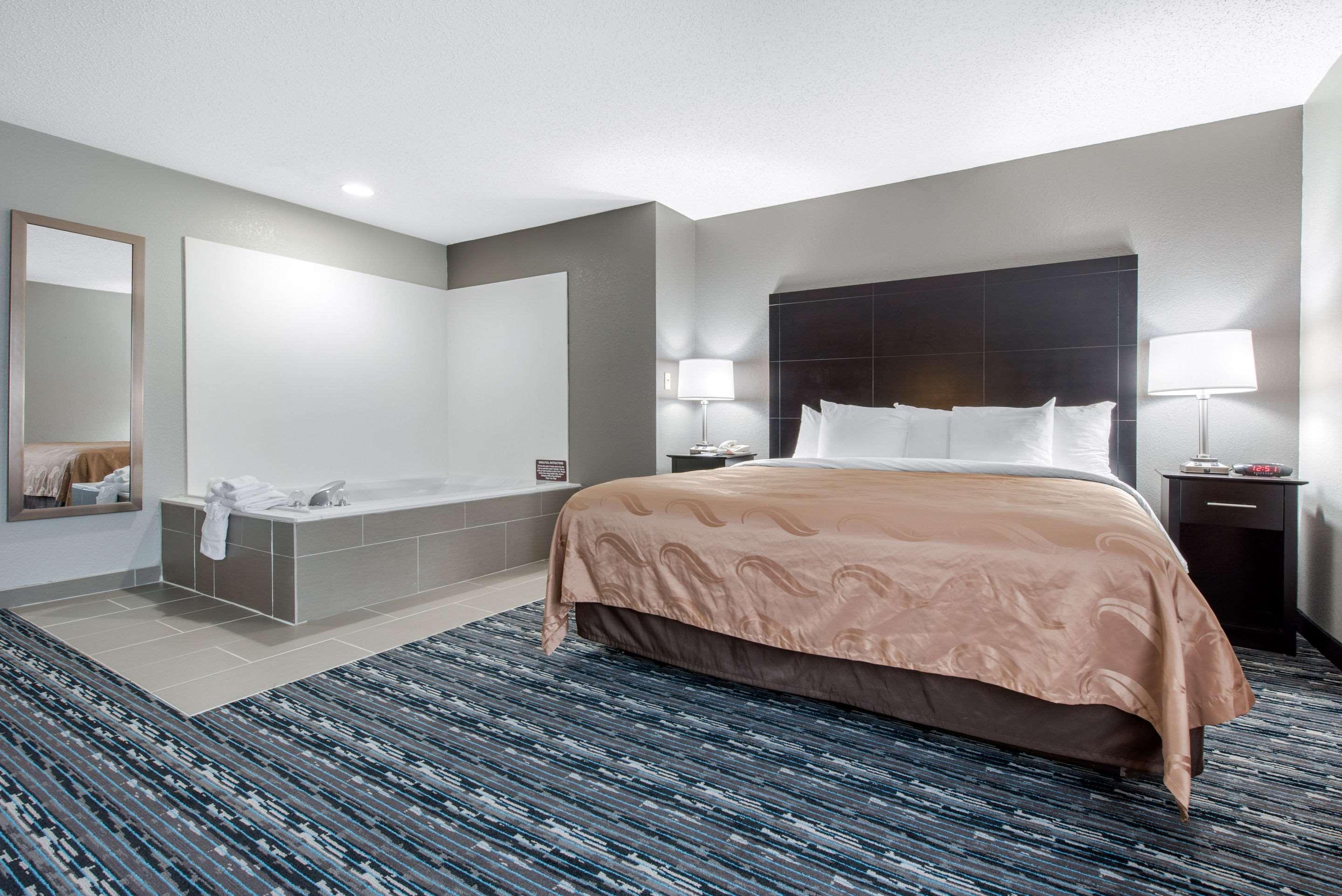 Quality & - Indianapolis West 3* Brownsburg