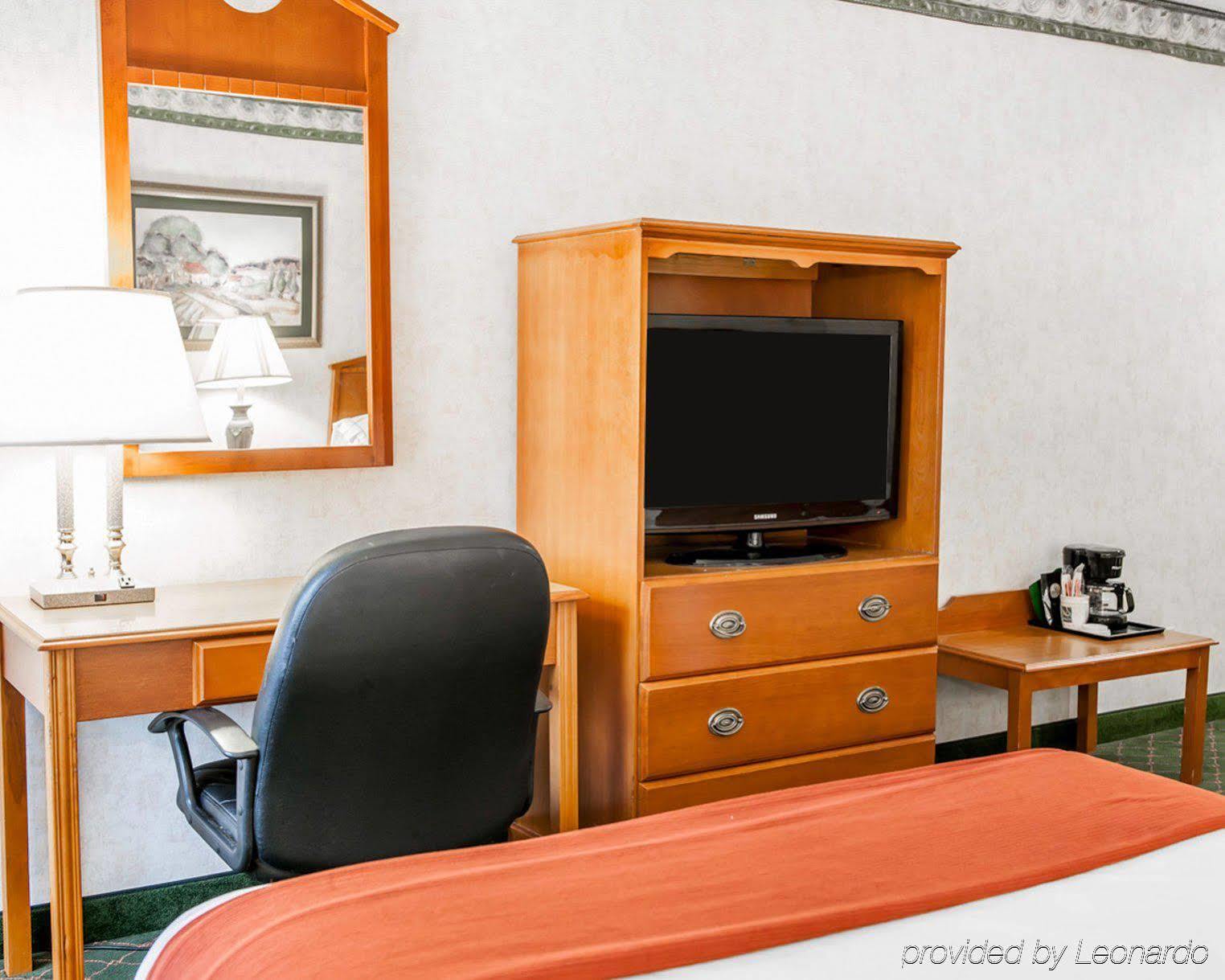 Hotel Quality & - Indianapolis West