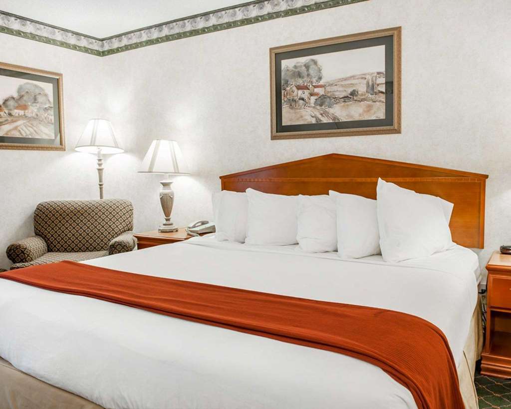 Quality & - Indianapolis West 3* Brownsburg