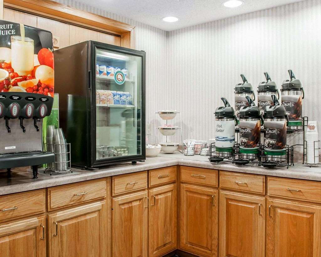 Quality & - Indianapolis West Hotel 3*