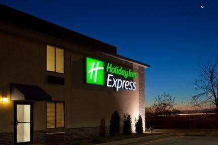 Quality & - Indianapolis West 3*