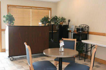Hotel Quality & - Indianapolis West 3*